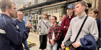 Студенты-сварщики автодорожного колледжа изучают тонкости работы на производстве - Regions.Ru