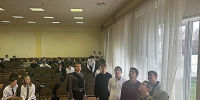 Студенты автодорожного колледжа Бронниц учились управлять дронами на форуме в школе №2 - Regions.Ru