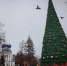 Новогоднюю елку высотой 16 метров нарядили на главной площади Бронниц - Regions.Ru