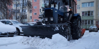Вся спецтехника города задействована в ликвидации снежных завалов на улицах - Regions.Ru